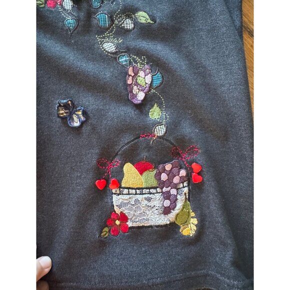 Karen Scott Women’s Shirt L Appliqué Butterflies Grapes Knit Cardigan - Picture 6 of 8